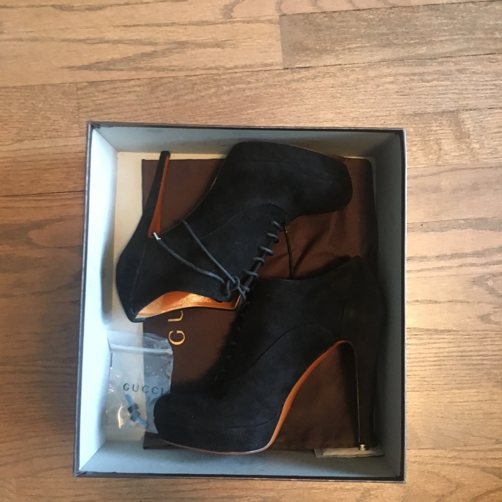 Gucci Suede High Heeled Ankle Boots *Never Worn* - Picture 6 of 6